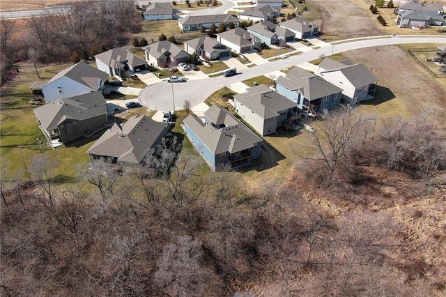 4925 Tallgrass Street, Leavenworth, KS 66048