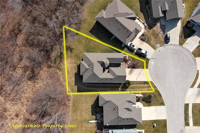 4925 Tallgrass Street, Leavenworth, KS 66048