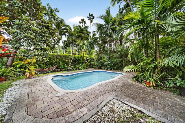 320 San Sebastian Avenue, Coral Gables, FL 33134