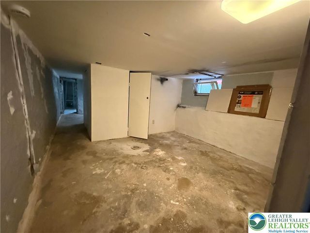 445 West Washington Street, Allentown City, PA 18102