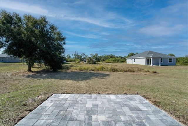 8042 Buttercup CIR, Labelle, FL 33935