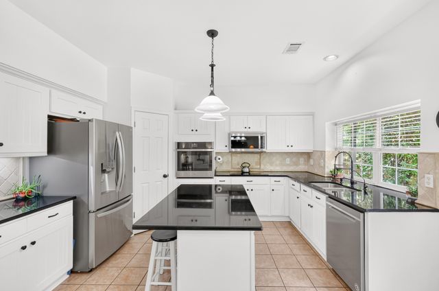 118 Wheaton Hall Lane, Franklin, TN 37069