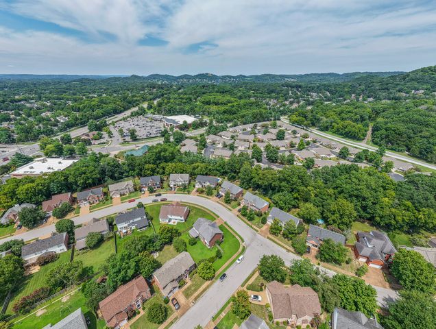 118 Wheaton Hall Lane, Franklin, TN 37069