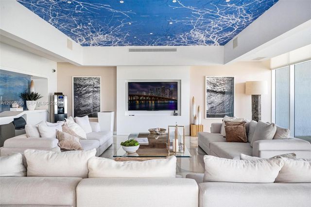 3951 S Ocean Drive 402, Hollywood, FL 33019