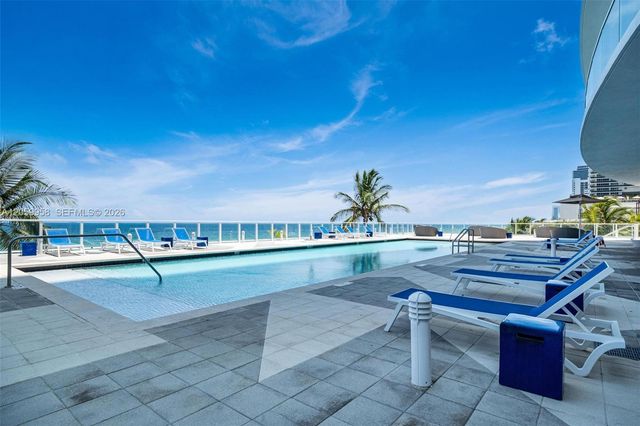 3951 S Ocean Drive 402, Hollywood, FL 33019