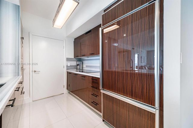 3951 S Ocean Drive 402, Hollywood, FL 33019