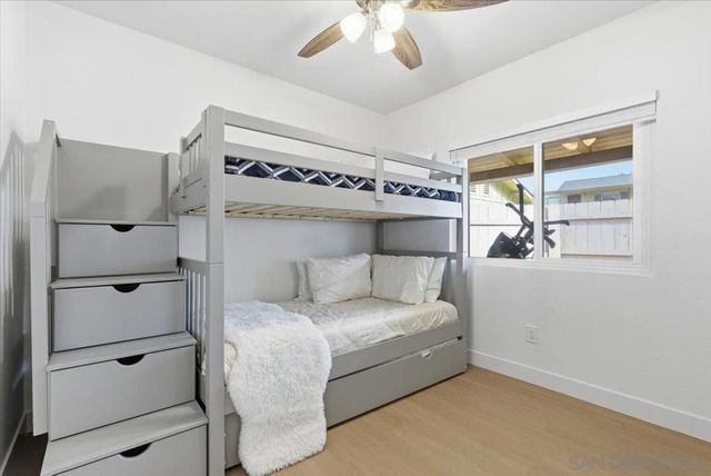 911 Jamacha Road, El Cajon, CA 92019