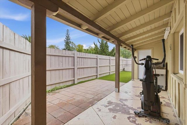 911 Jamacha Road, El Cajon, CA 92019