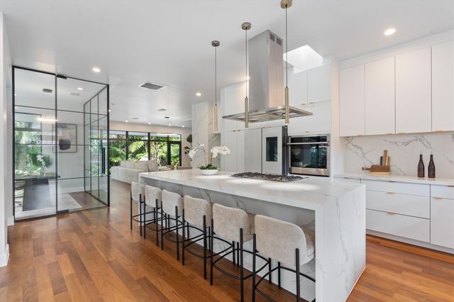 360 NW 33rd Street, Oakland Park, FL 33309