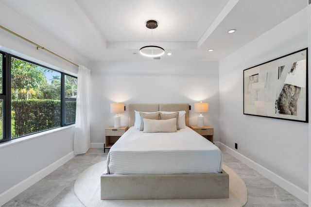 360 NW 33rd Street, Oakland Park, FL 33309