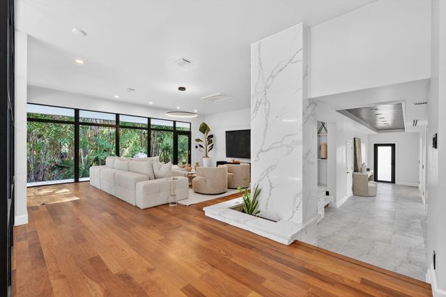 360 NW 33rd Street, Oakland Park, FL 33309