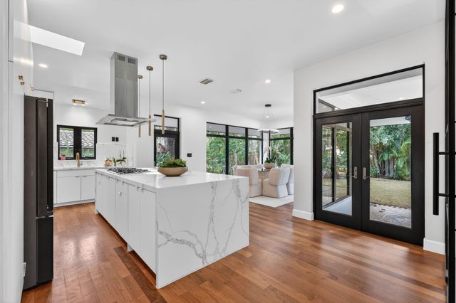 360 NW 33rd Street, Oakland Park, FL 33309