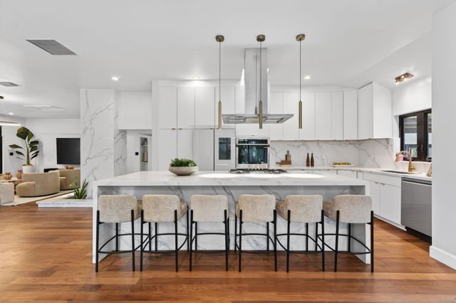 360 NW 33rd Street, Oakland Park, FL 33309