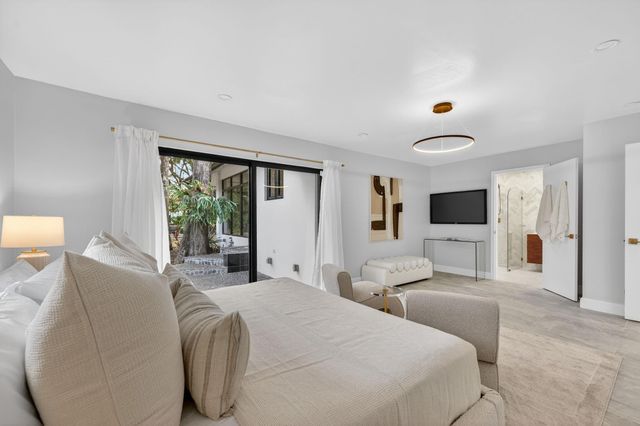 360 NW 33rd Street, Oakland Park, FL 33309