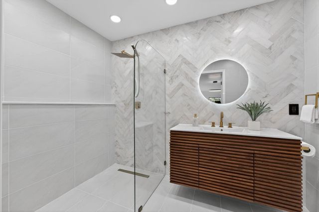 360 NW 33rd Street, Oakland Park, FL 33309