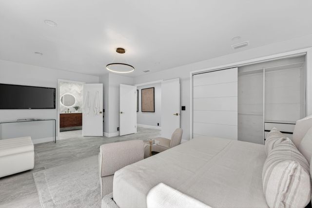 360 NW 33rd Street, Oakland Park, FL 33309