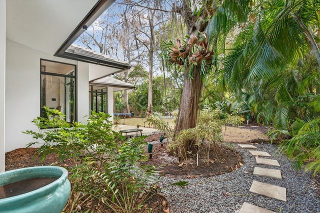 360 NW 33rd Street, Oakland Park, FL 33309