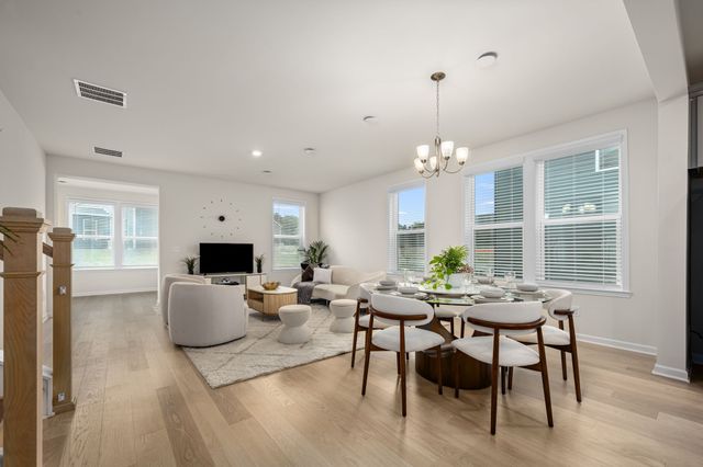 523 Kemp Dr, Hermitage, TN 37076