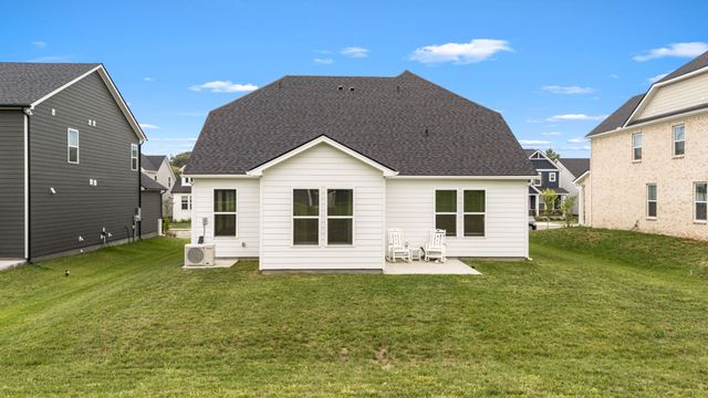 523 Kemp Dr, Hermitage, TN 37076