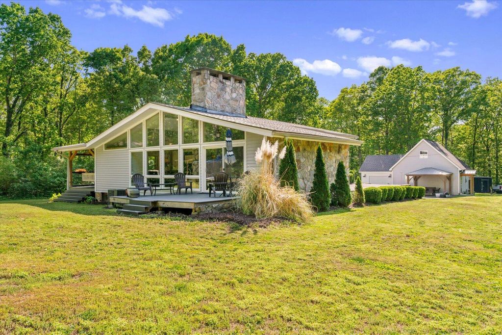 1130 Sourwood, Chatsworth, GA 30705