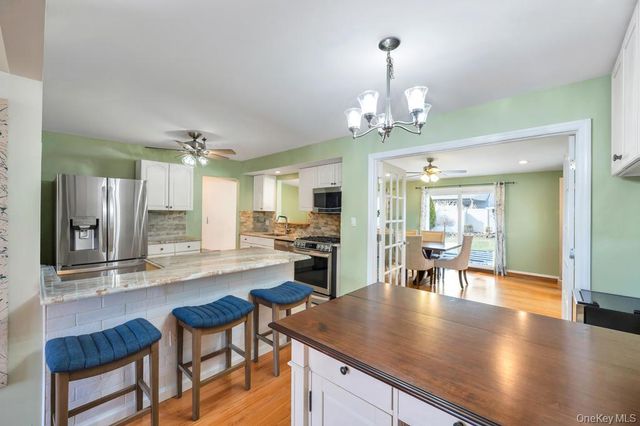 21 Lowell Drive, Farmingdale, NY 11735