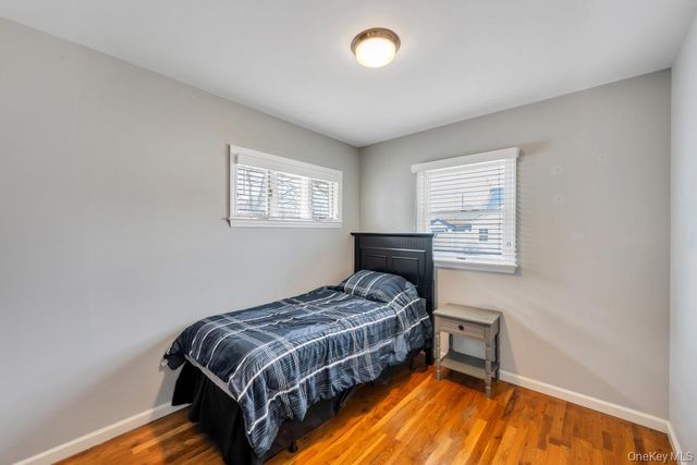 21 Lowell Drive, Farmingdale, NY 11735