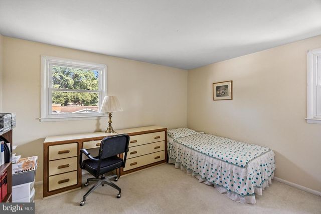 114 RAMBLEWOOD PKWY, Mount Laurel, NJ 08054