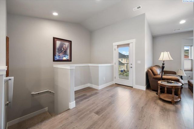 3119 Willow Pointe Dr, Richland, WA 99354