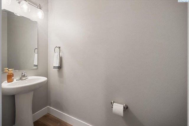 3119 Willow Pointe Dr, Richland, WA 99354