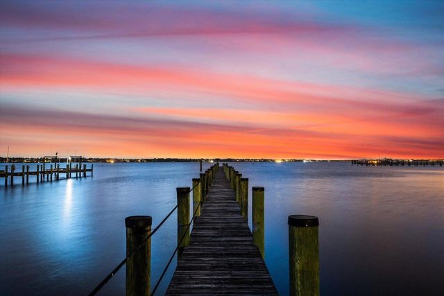 1924 NW Shore Terrace, Stuart, FL 34994