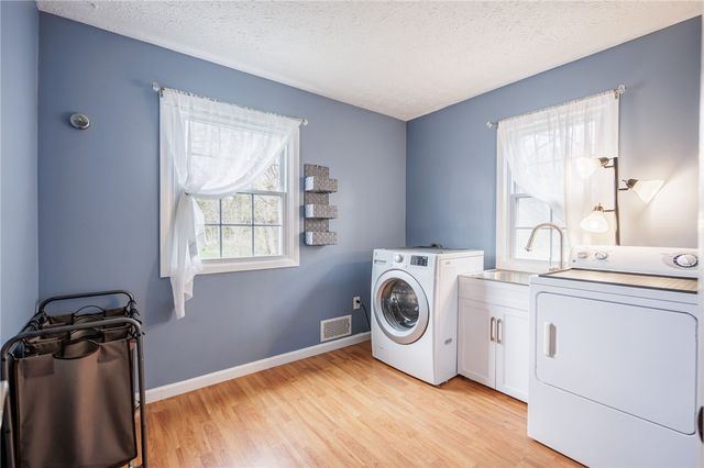 1458 Manitou Road, Greece, NY 14468