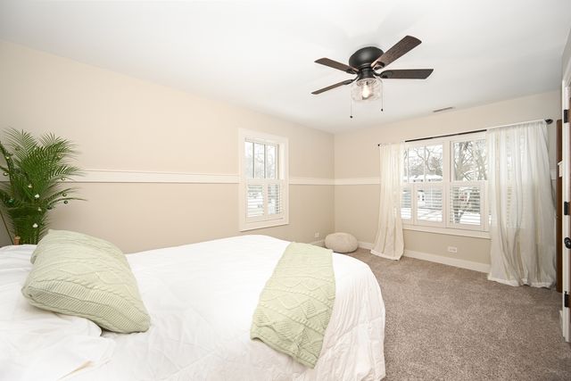 563 Taylor Avenue, Glen Ellyn, IL 60137