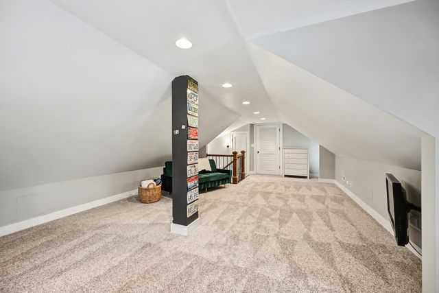 563 Taylor Avenue, Glen Ellyn, IL 60137