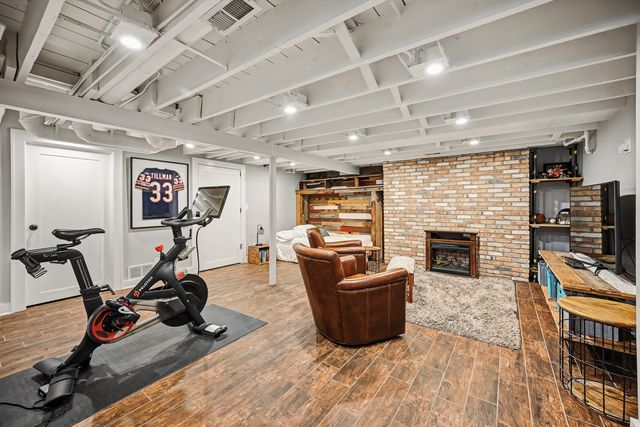 563 Taylor Avenue, Glen Ellyn, IL 60137