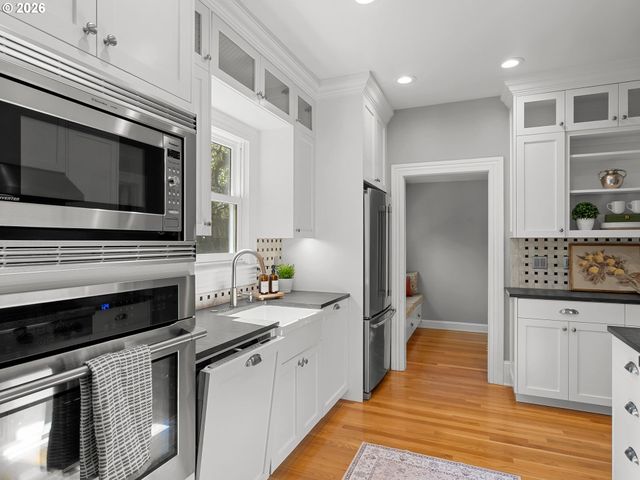 8535 Se 15TH Ave, Portland, OR 97202