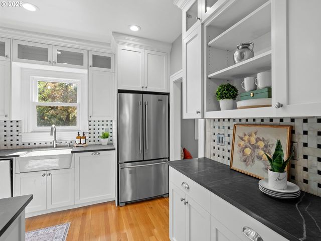 8535 Se 15TH Ave, Portland, OR 97202