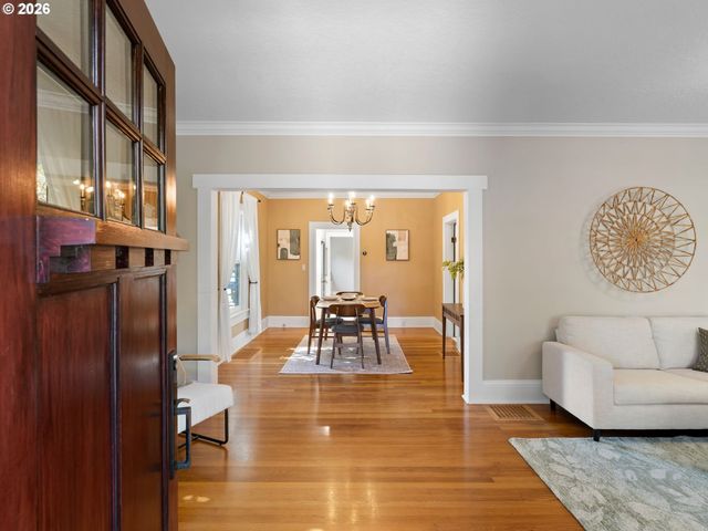 8535 Se 15TH Ave, Portland, OR 97202
