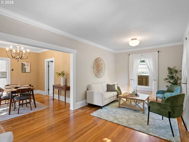 8535 Se 15TH Ave, Portland, OR 97202