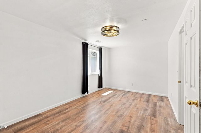 803 Bower Lane, Grants Pass, OR 97527