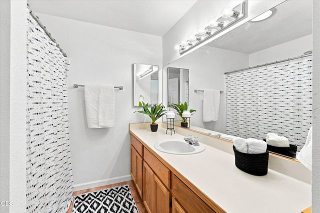 803 Bower Lane, Grants Pass, OR 97527