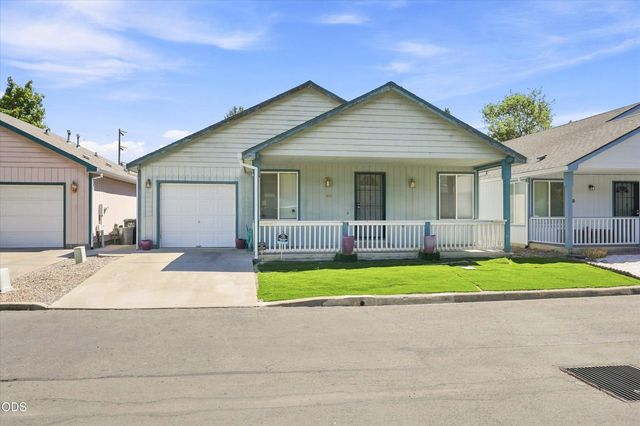 803 Bower Lane, Grants Pass, OR 97527