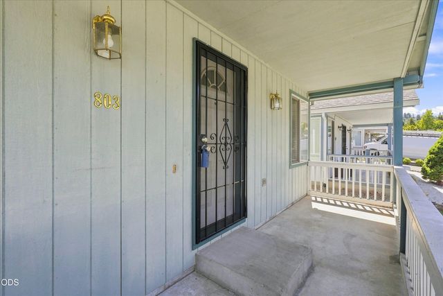 803 Bower Lane, Grants Pass, OR 97527