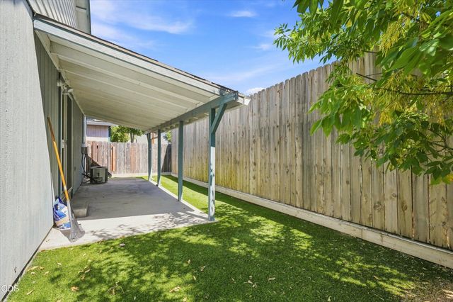 803 Bower Lane, Grants Pass, OR 97527