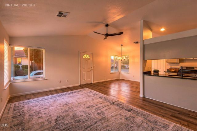 803 Bower Lane, Grants Pass, OR 97527