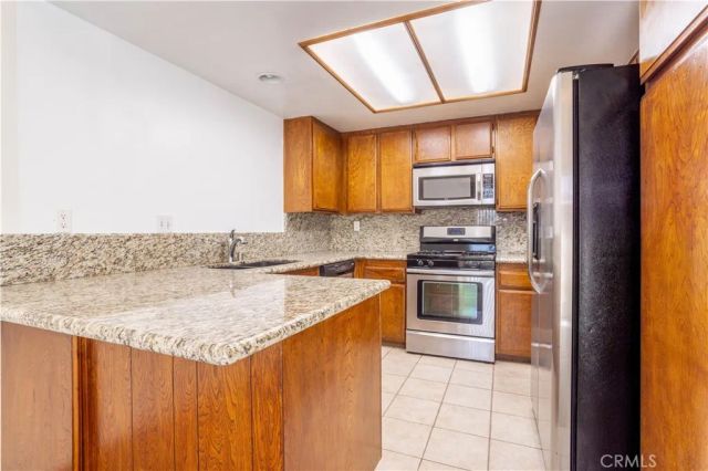 583 Calle De Las Ovejas, Oak Park, CA 91377