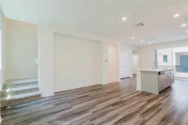 18450 W Calico Lane, Northridge, CA 91325