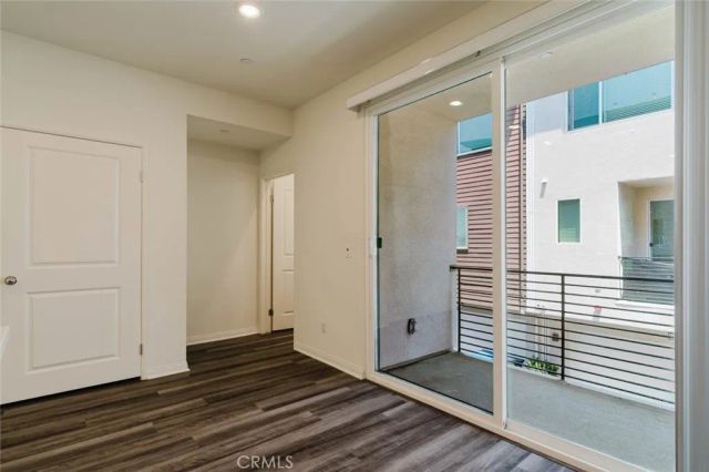 18450 W Calico Lane, Northridge, CA 91325
