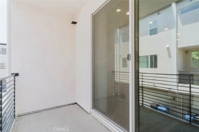 18450 W Calico Lane, Northridge, CA 91325
