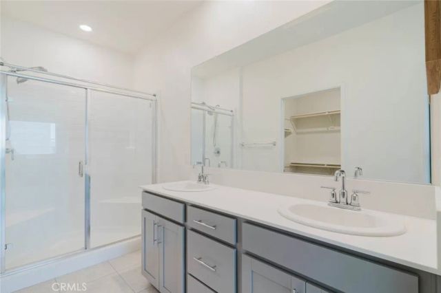 18450 W Calico Lane, Northridge, CA 91325
