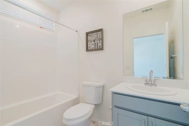 18450 W Calico Lane, Northridge, CA 91325
